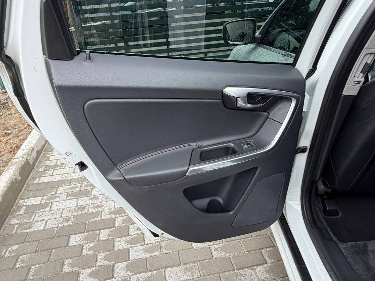 Volvo XC 60 - Zdjęcie 28
