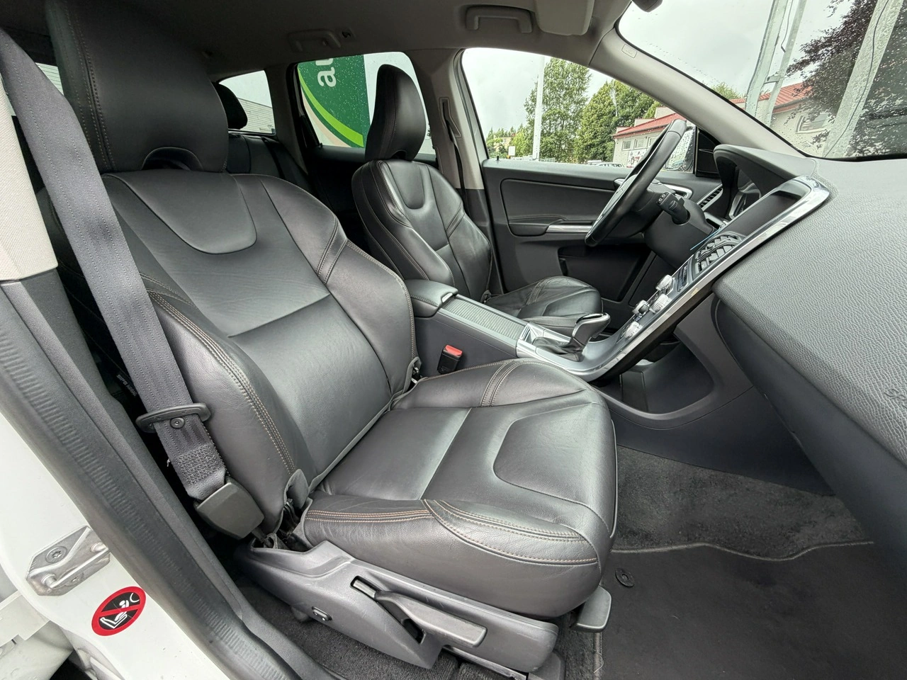 Volvo XC 60 - Zdjęcie 33