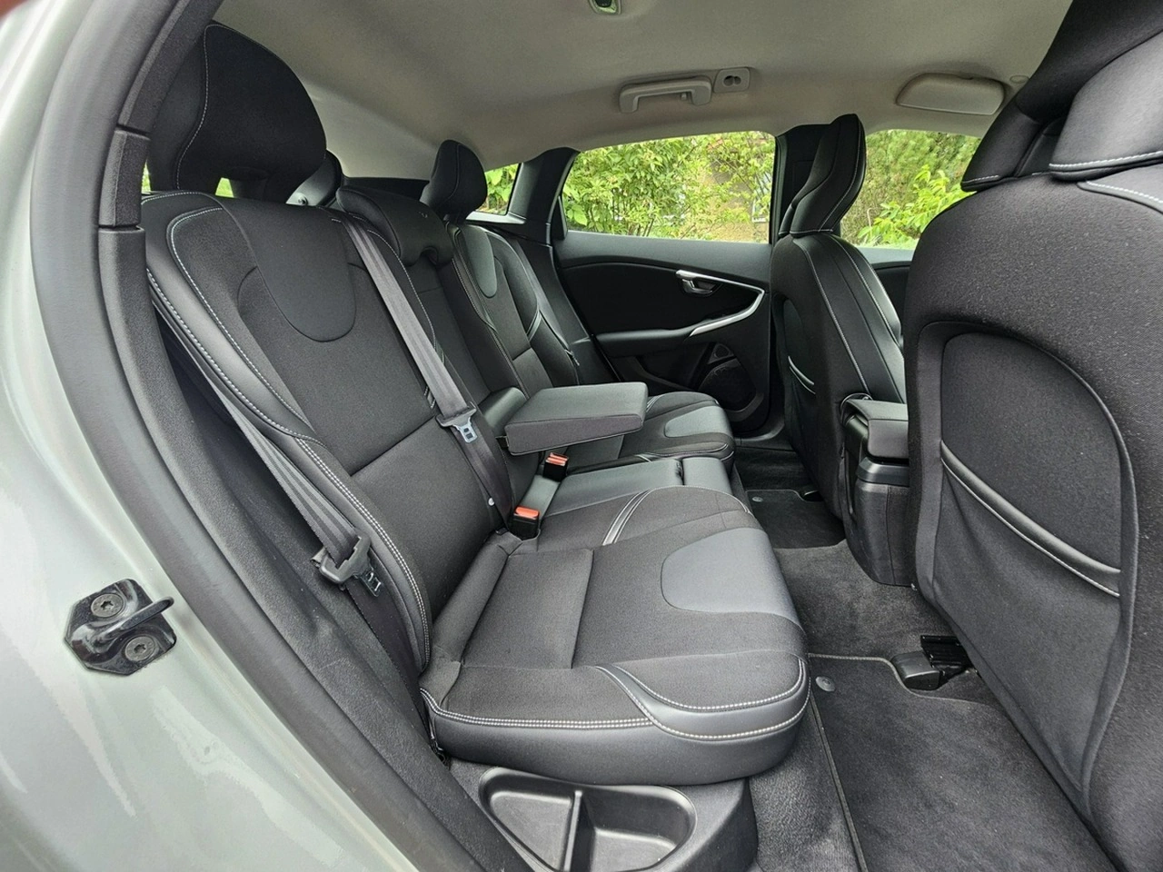 Volvo V40 - Zdjęcie 13
