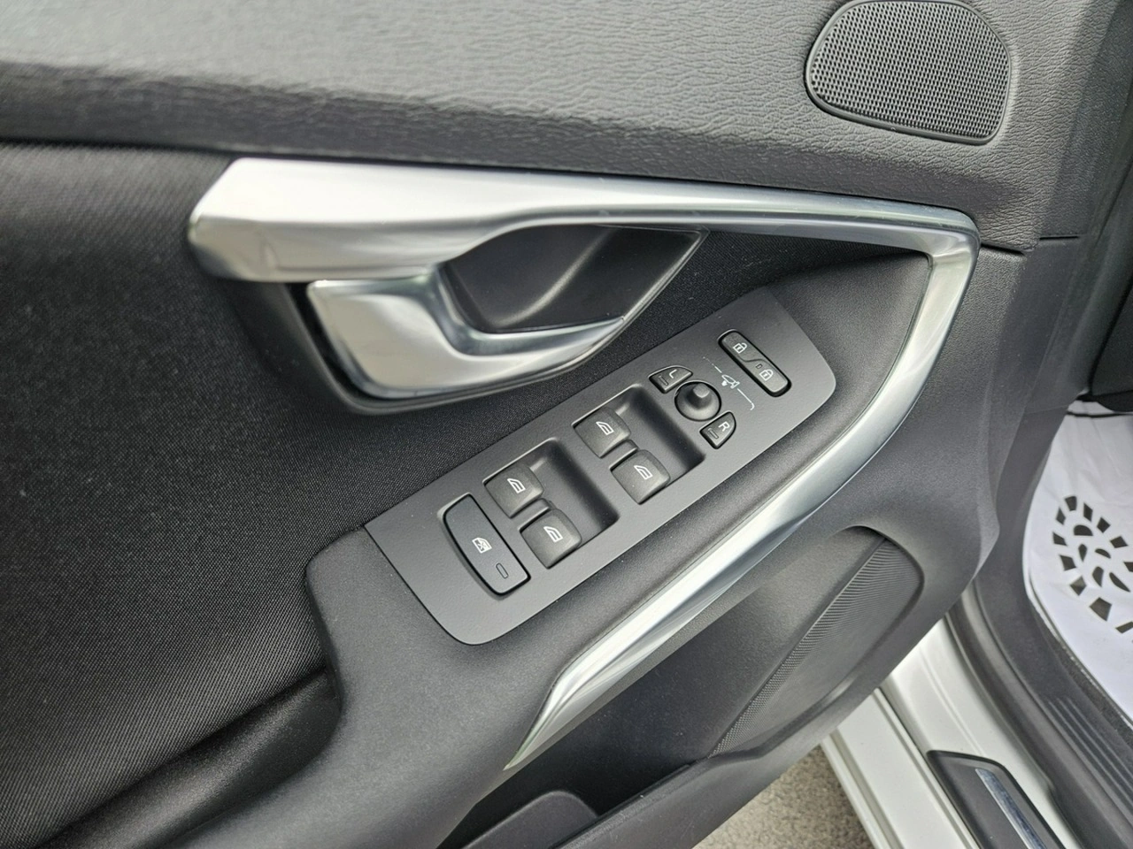 Volvo V40 - Zdjęcie 17