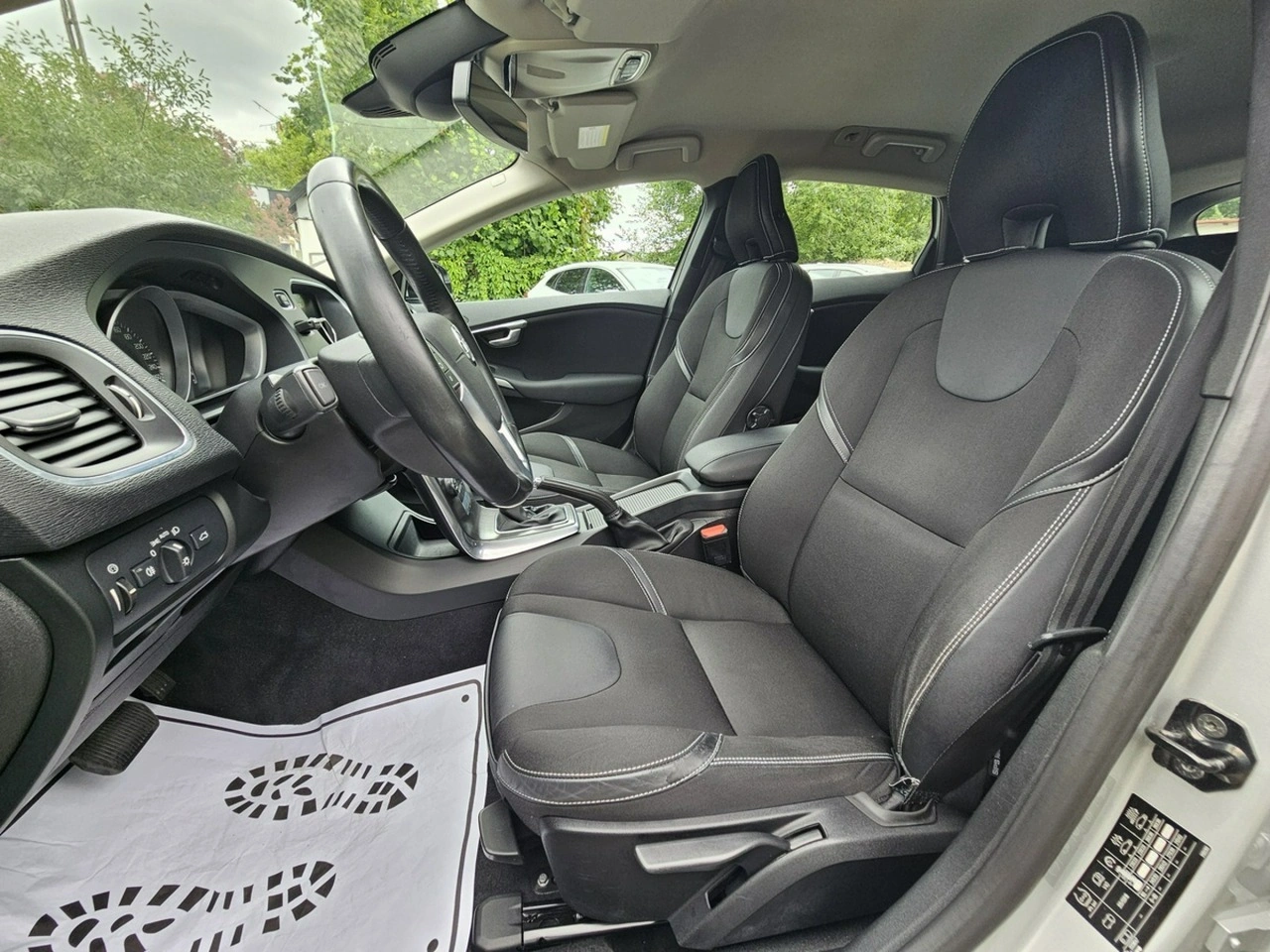 Volvo V40 - Zdjęcie 8