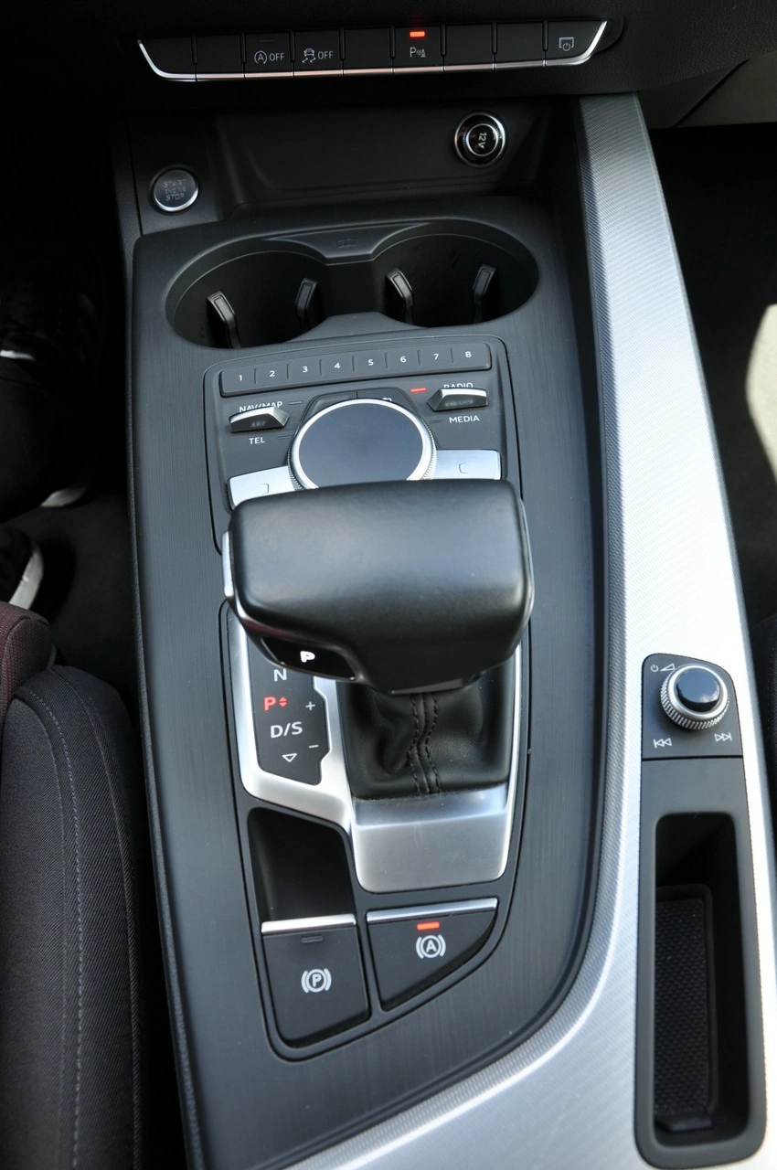 Audi A4 - Zdjęcie 18