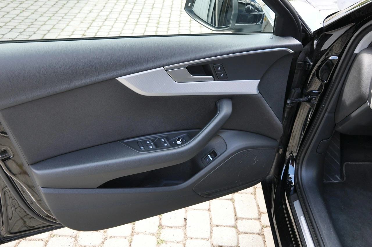 Audi A4 - Zdjęcie 8