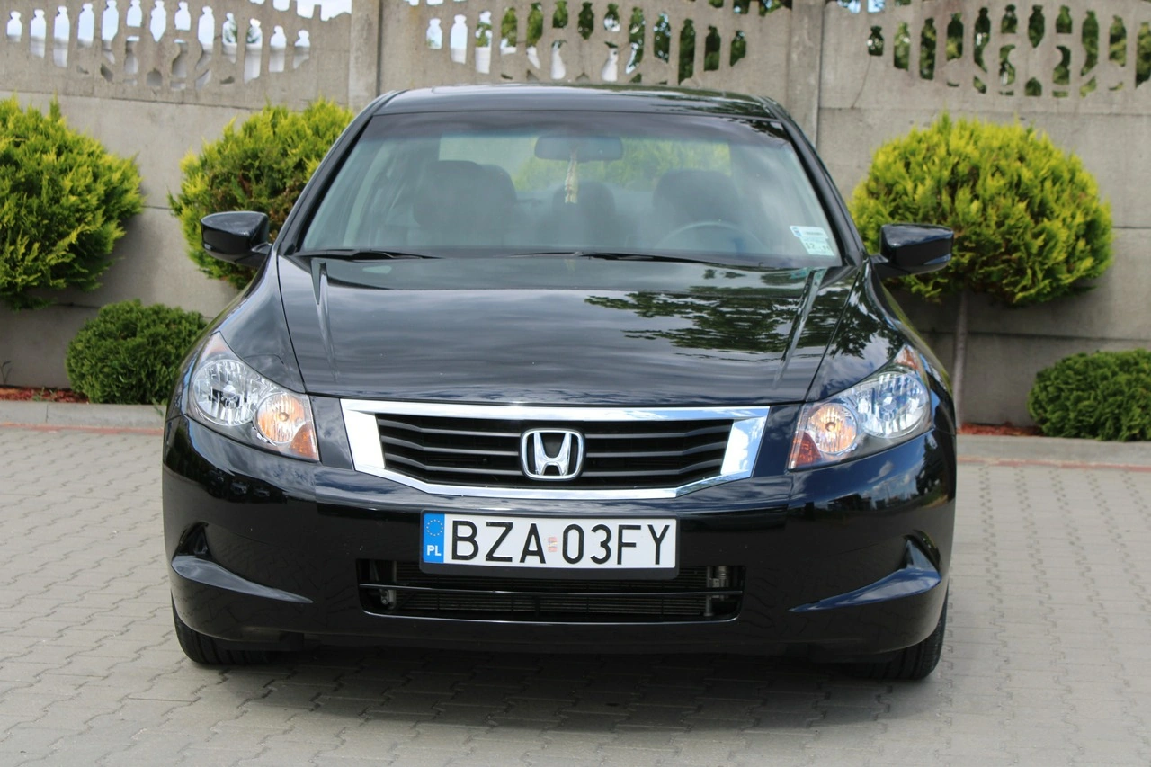 Honda Accord - Zdjęcie 16