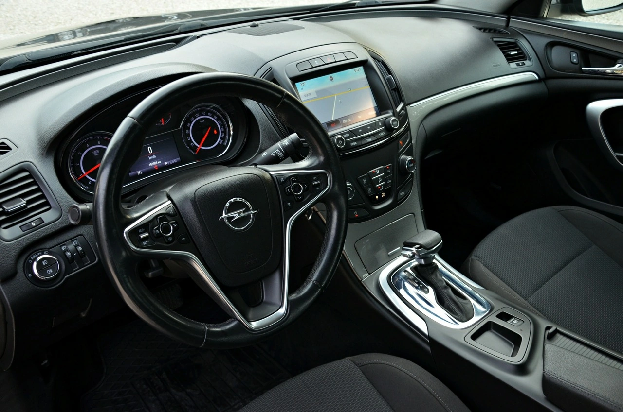 Opel Insignia - Zdjęcie 27