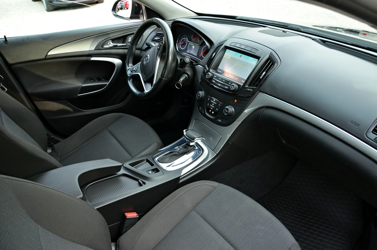 Opel Insignia - Zdjęcie 35