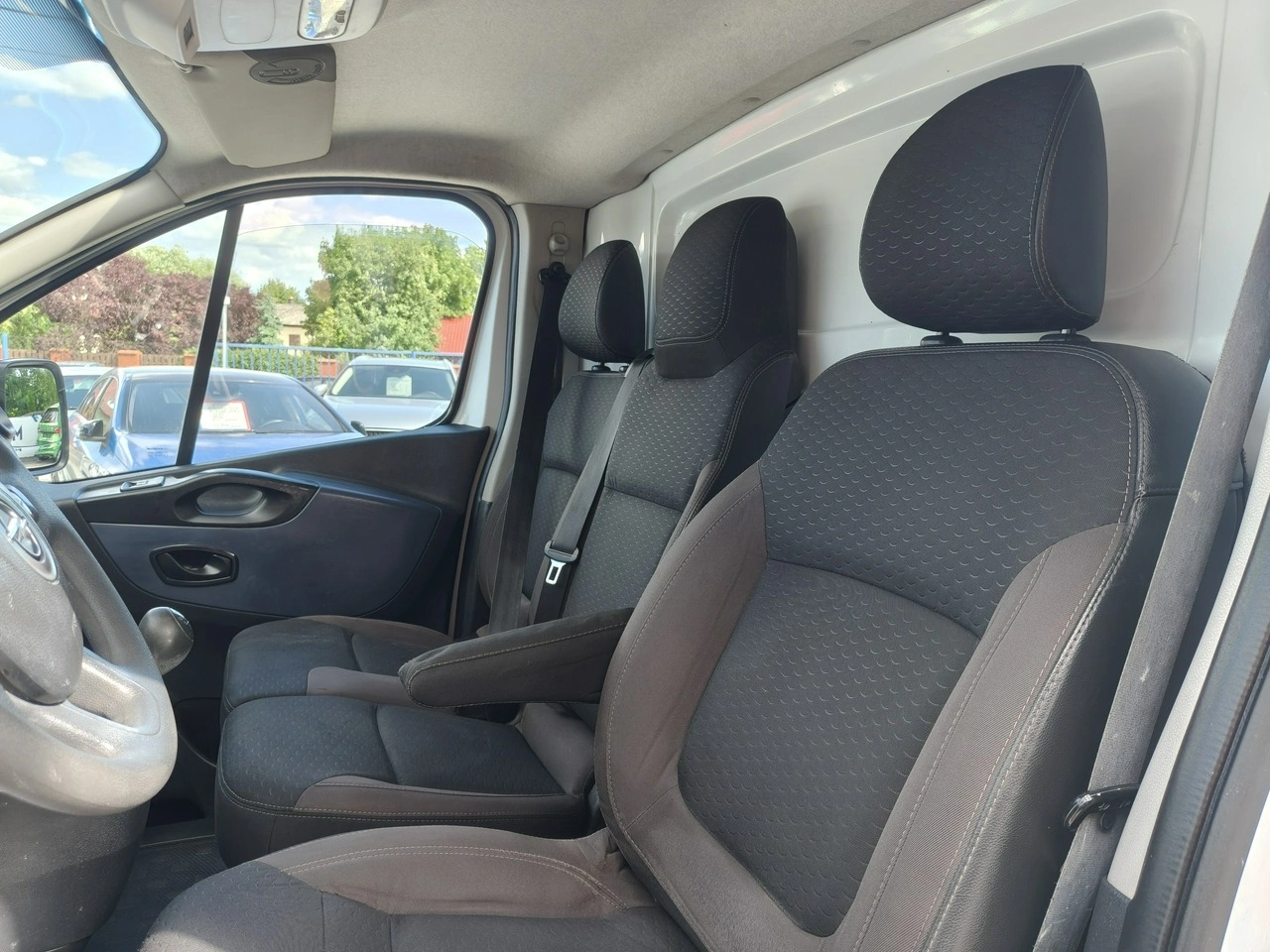 Opel Vivaro - Zdjęcie 12