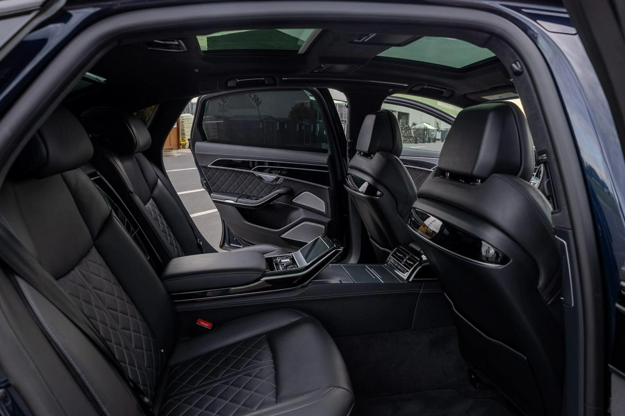 Audi S8 - Zdjęcie 9