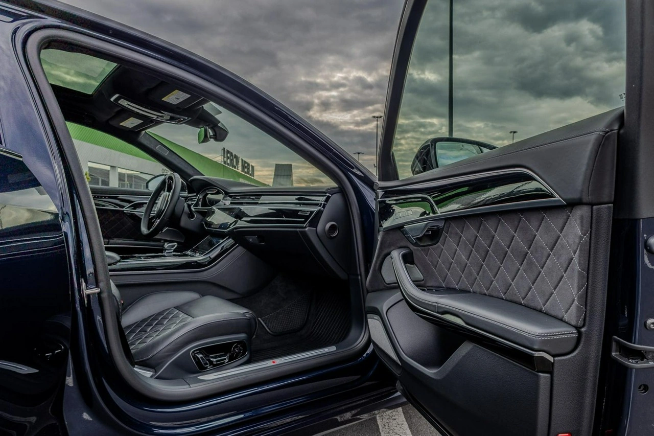 Audi S8 - Zdjęcie 11