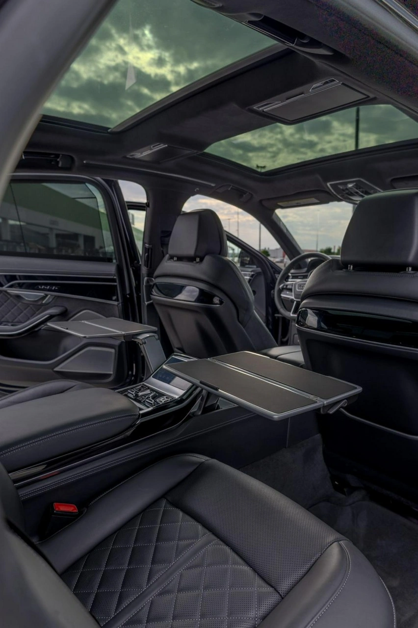 Audi S8 - Zdjęcie 13