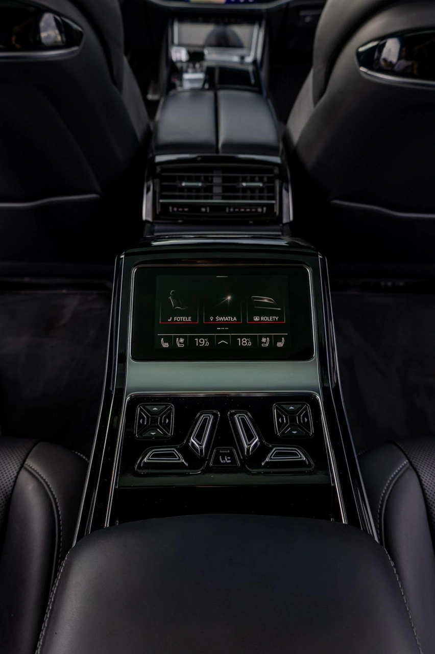 Audi S8 - Zdjęcie 16