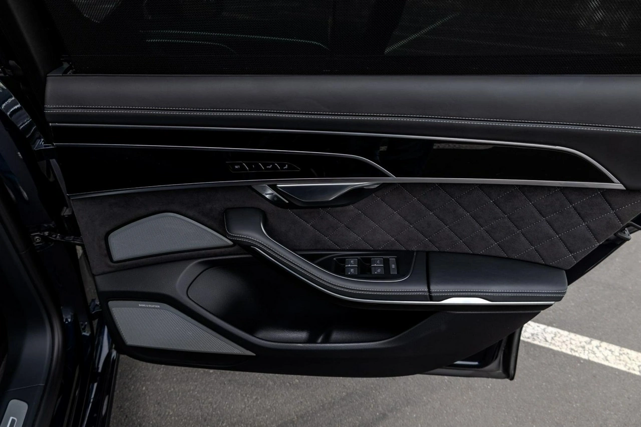 Audi S8 - Zdjęcie 20