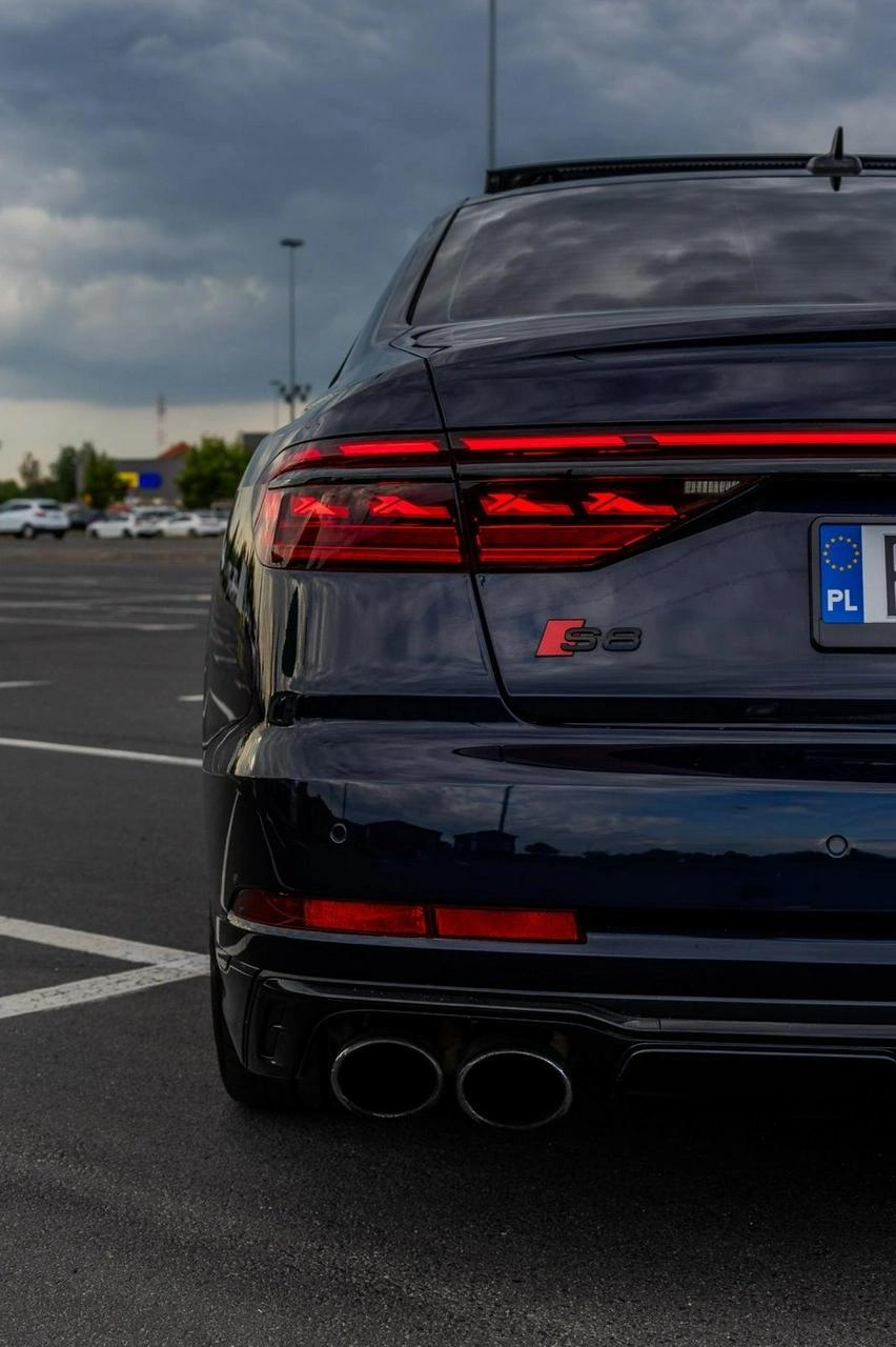 Audi S8 - Zdjęcie 2