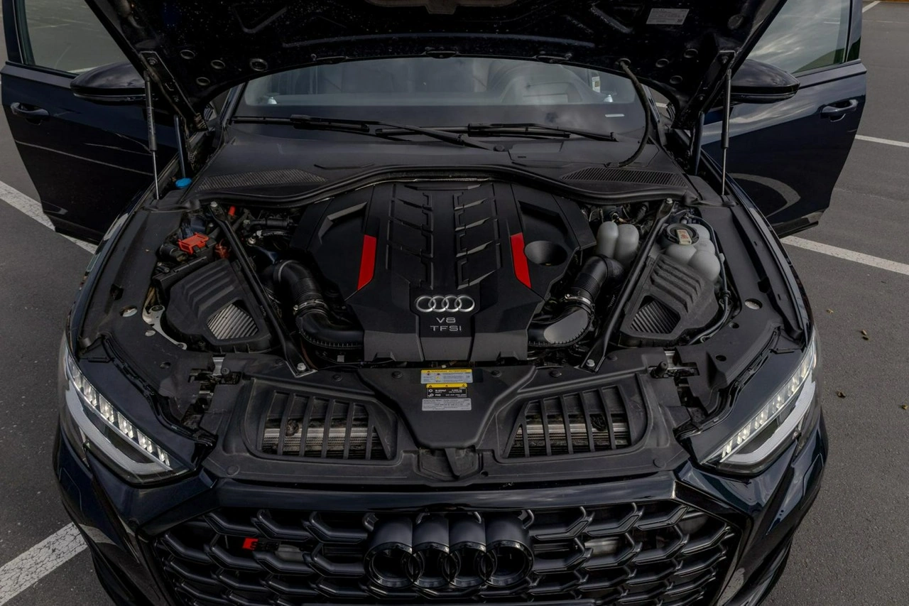 Audi S8 - Zdjęcie 4