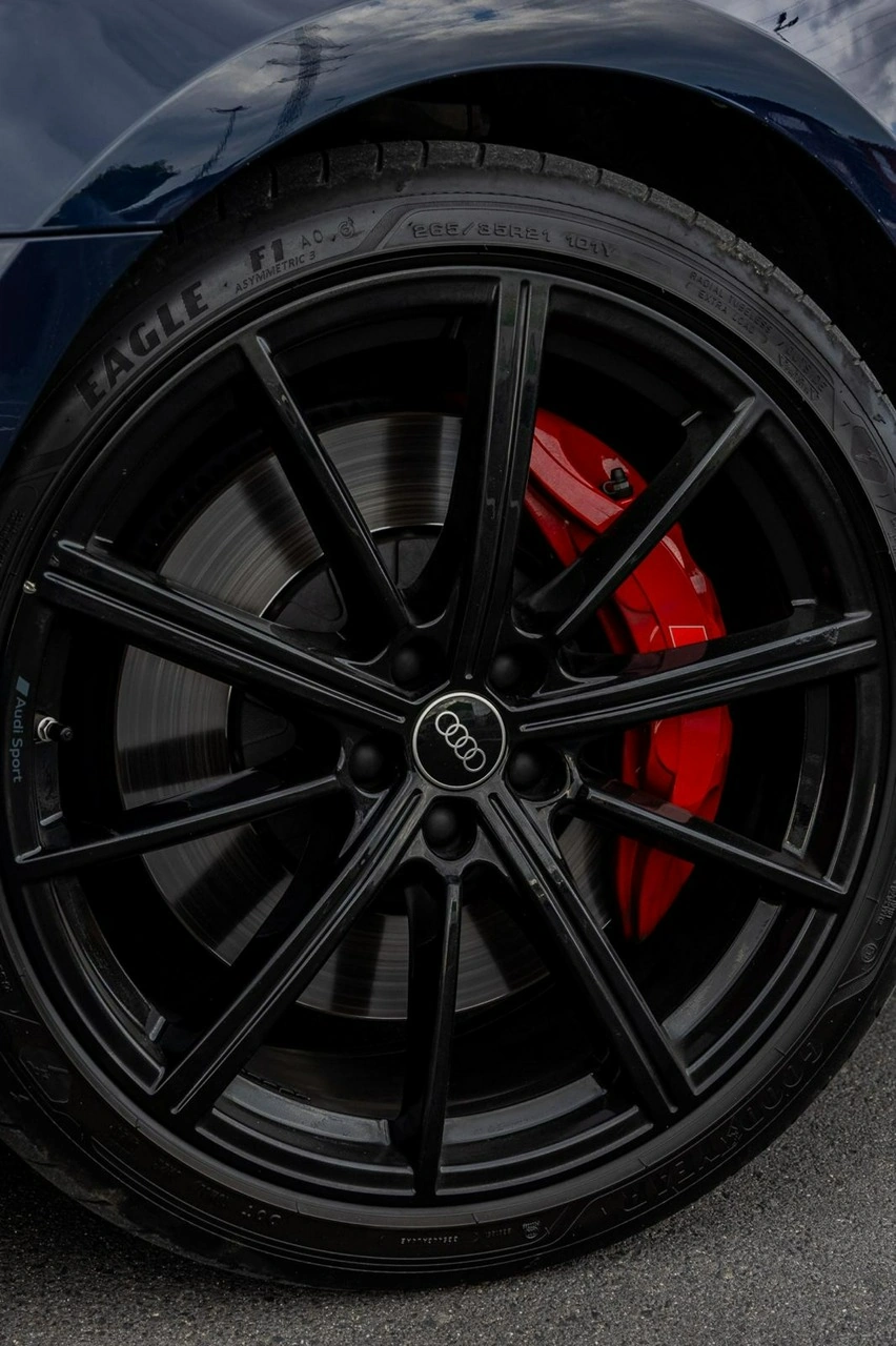 Audi S8 - Zdjęcie 6