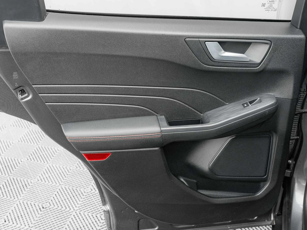 Ford Kuga - Zdjęcie 27