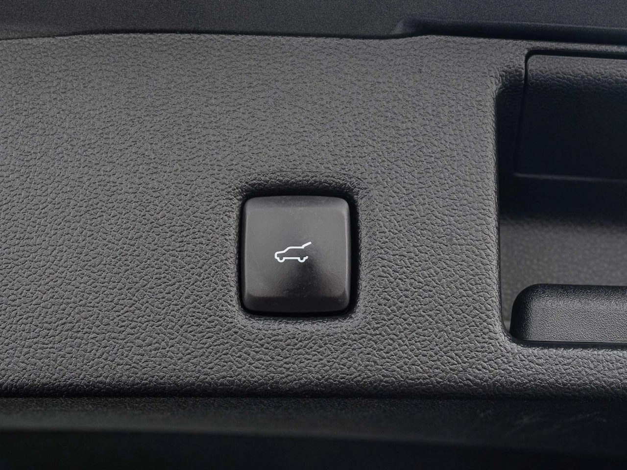 Ford Kuga - Zdjęcie 32