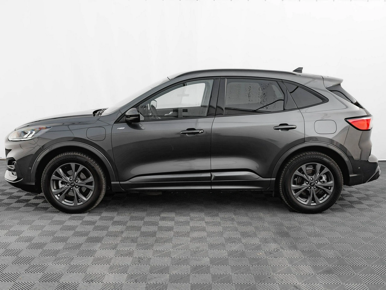 Ford Kuga - Zdjęcie 8