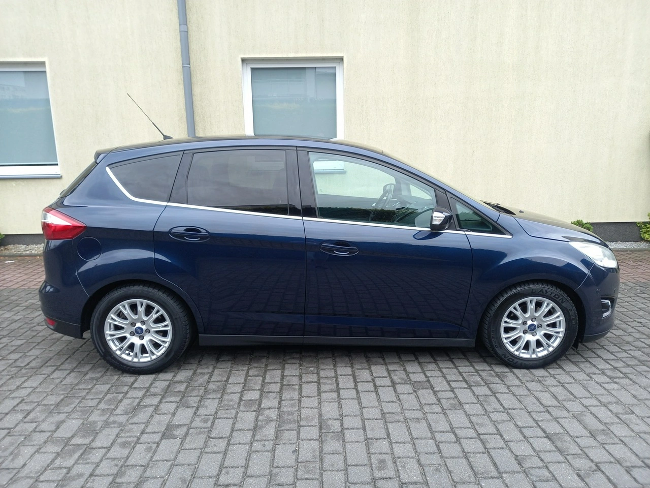 Ford C-MAX - Zdjęcie 9
