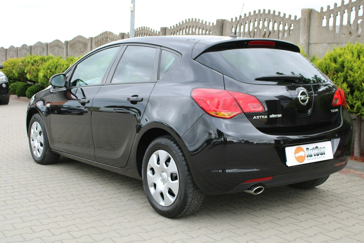 Opel Astra - Zdjęcie 14