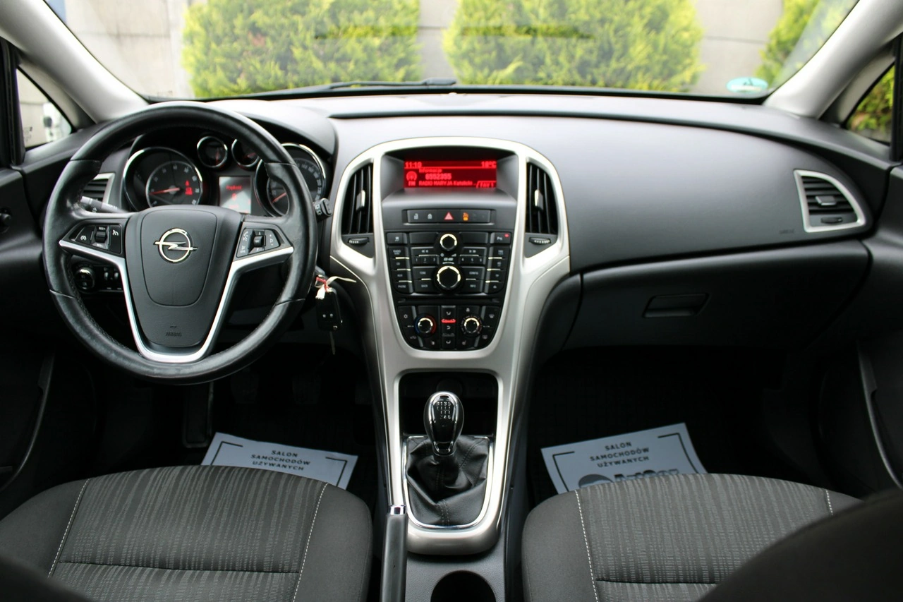 Opel Astra - Zdjęcie 24