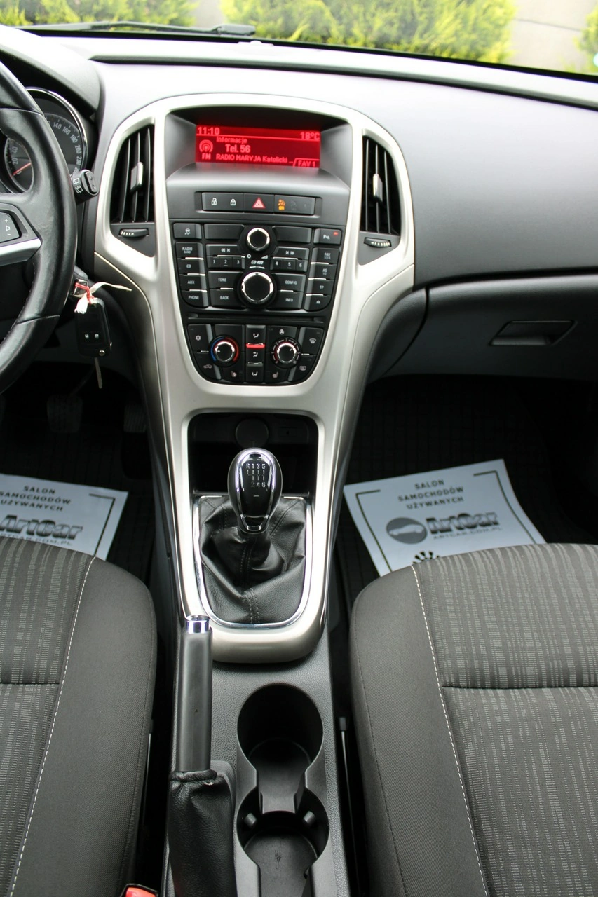 Opel Astra - Zdjęcie 25