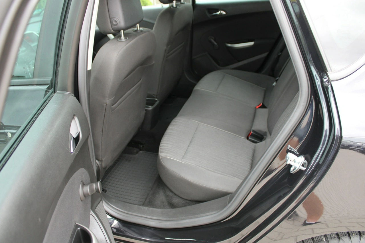 Opel Astra - Zdjęcie 29