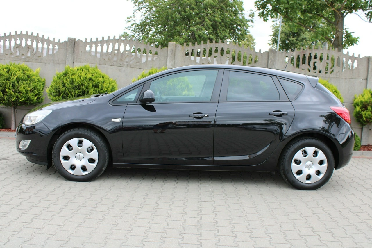 Opel Astra - Zdjęcie 3