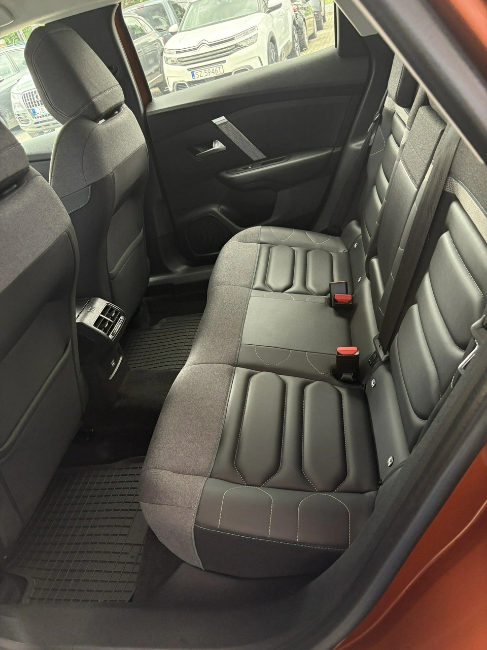 Citroën C4 - Zdjęcie 14