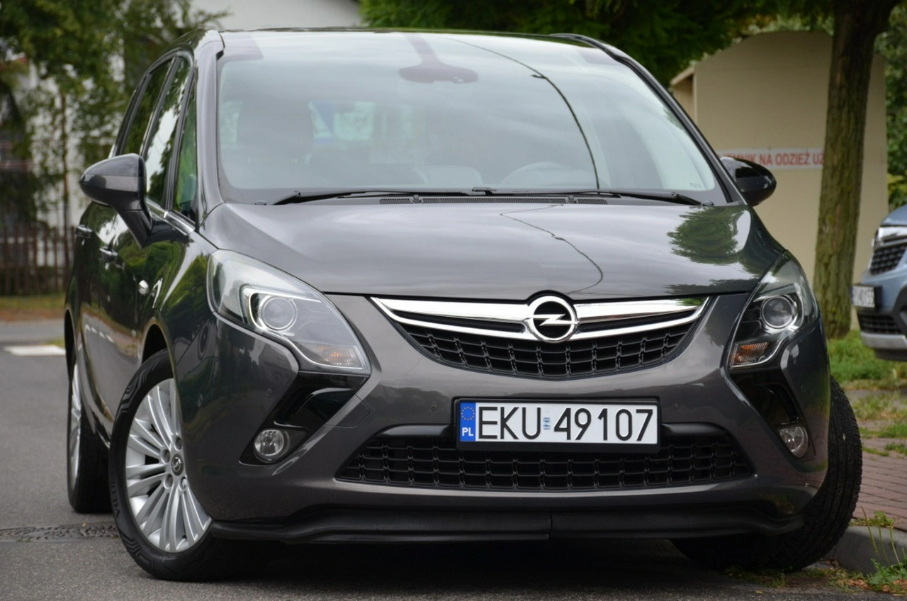 Opel Zafira - Zdjęcie 11