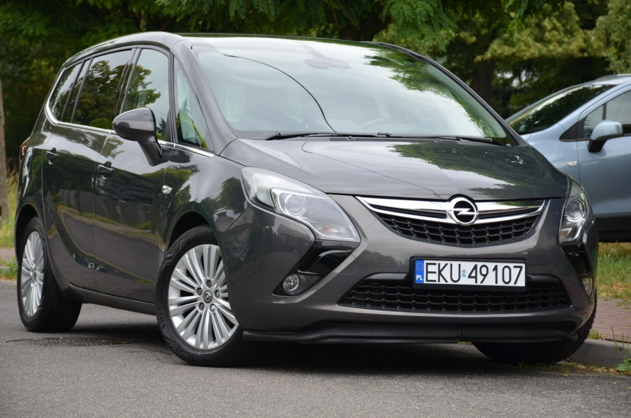 Opel Zafira - Zdjęcie 12
