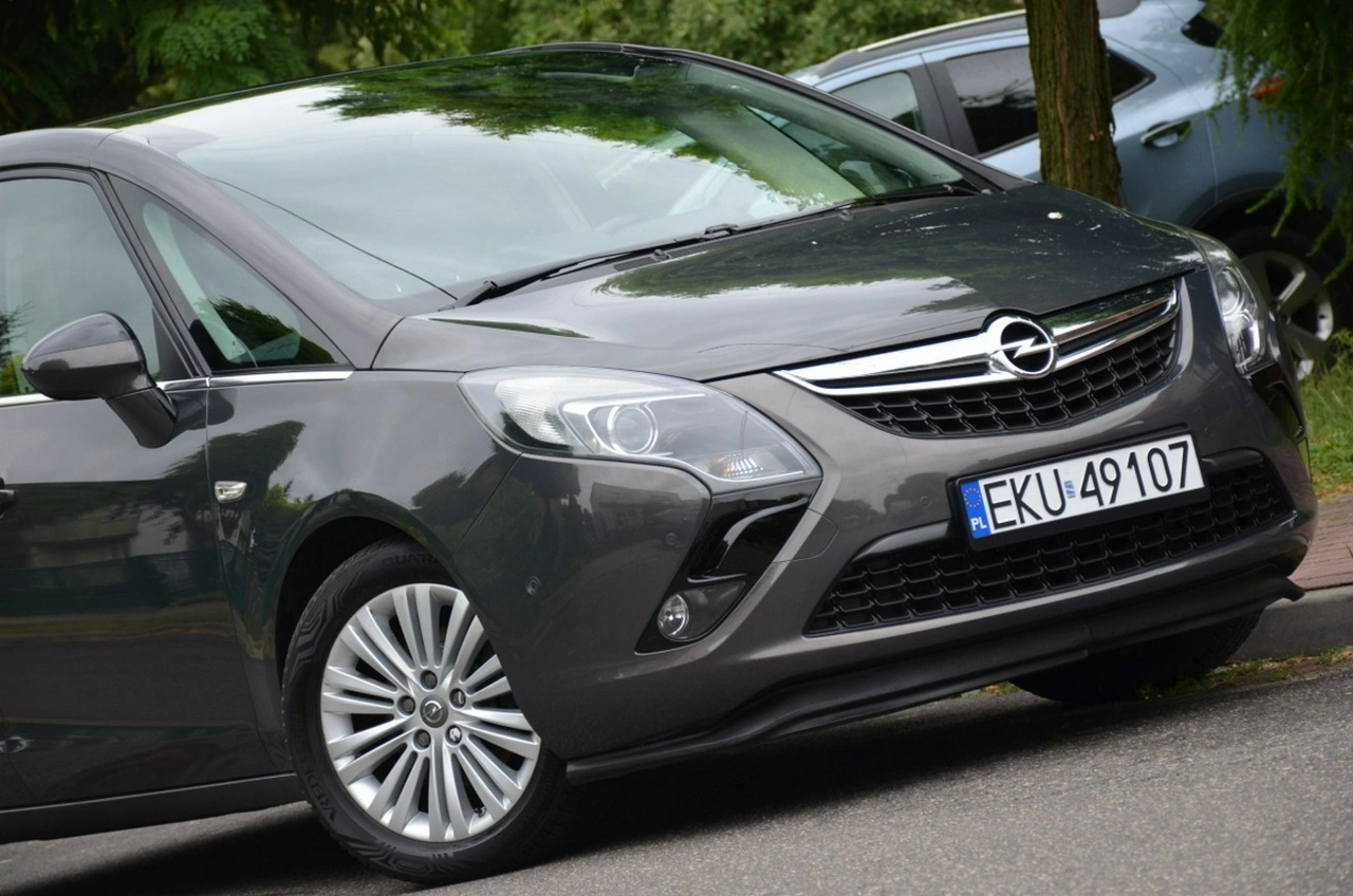 Opel Zafira - Zdjęcie 14