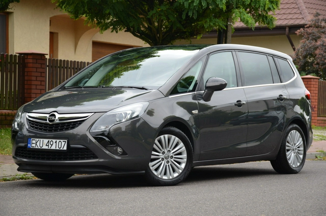 Opel Zafira - Zdjęcie 2
