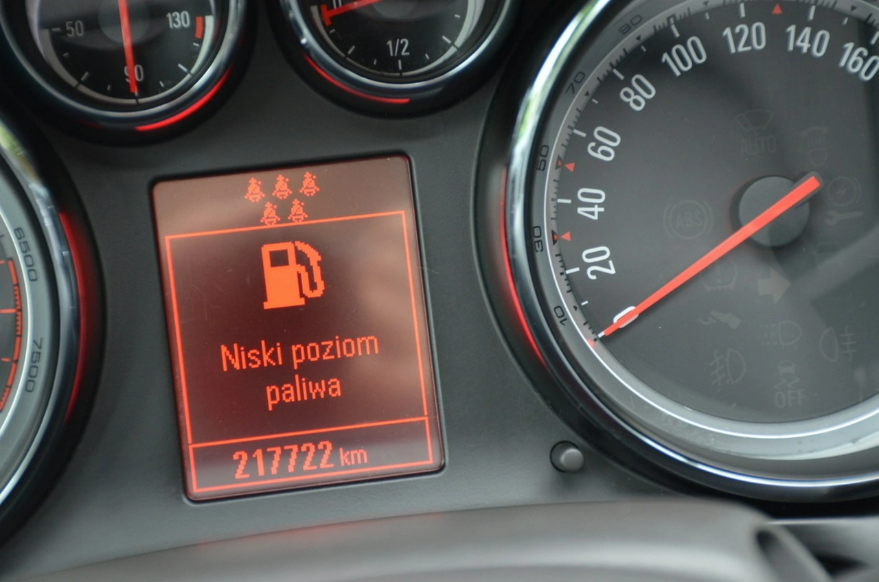 Opel Zafira - Zdjęcie 35