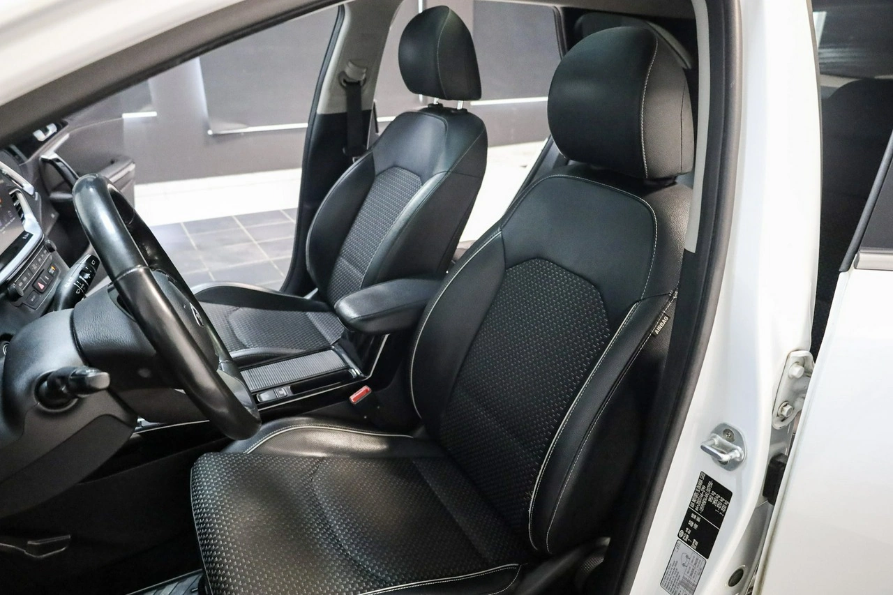 Kia Ceed - Zdjęcie 12