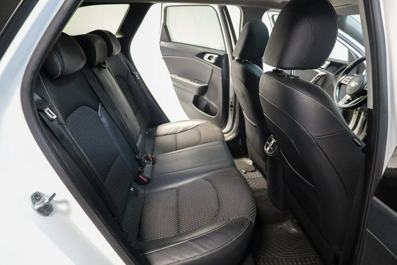 Kia Ceed - Zdjęcie 20