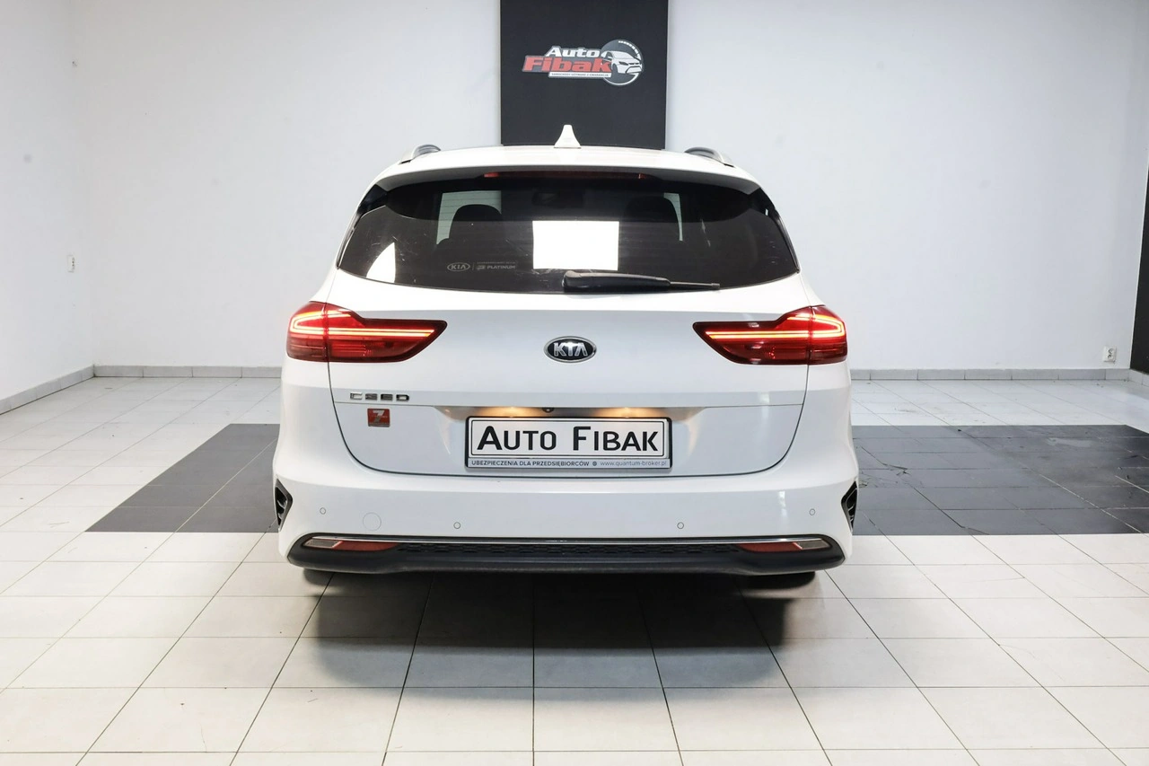 Kia Ceed - Zdjęcie 6
