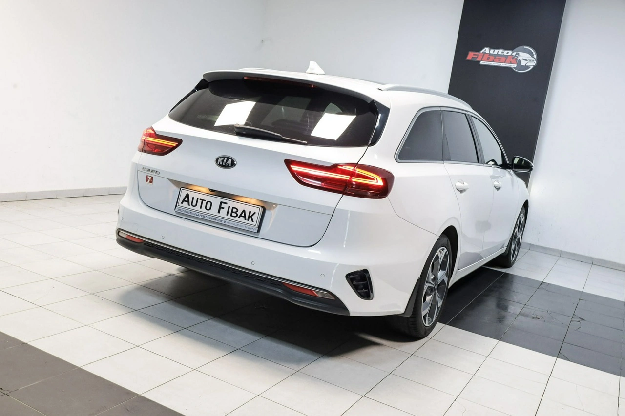 Kia Ceed - Zdjęcie 7