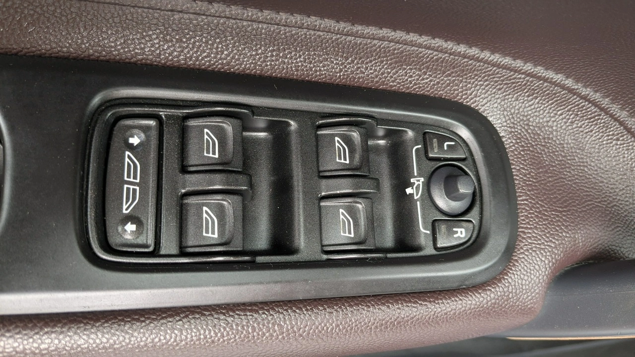 Volvo C70 - Zdjęcie 31
