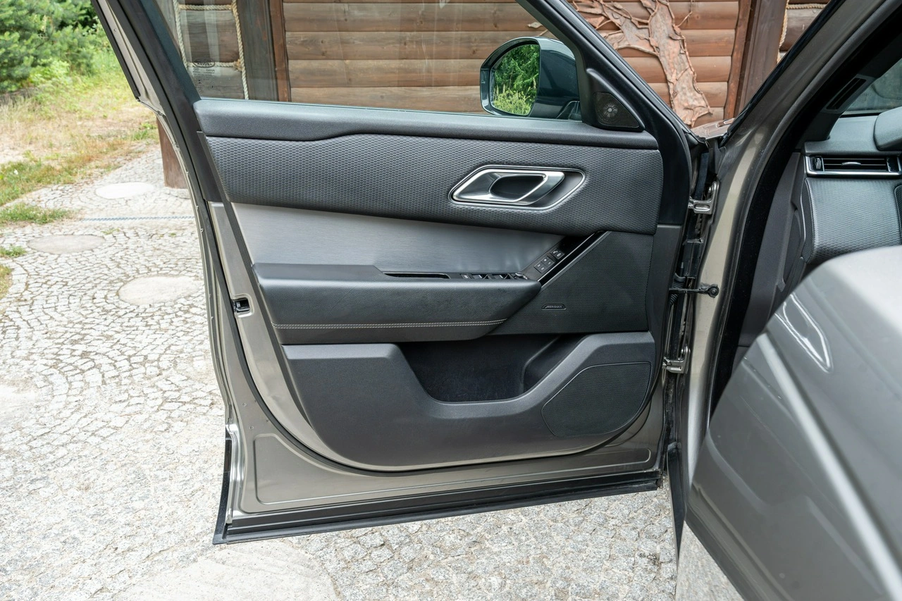 Land Rover Range Rover Velar - Zdjęcie 42