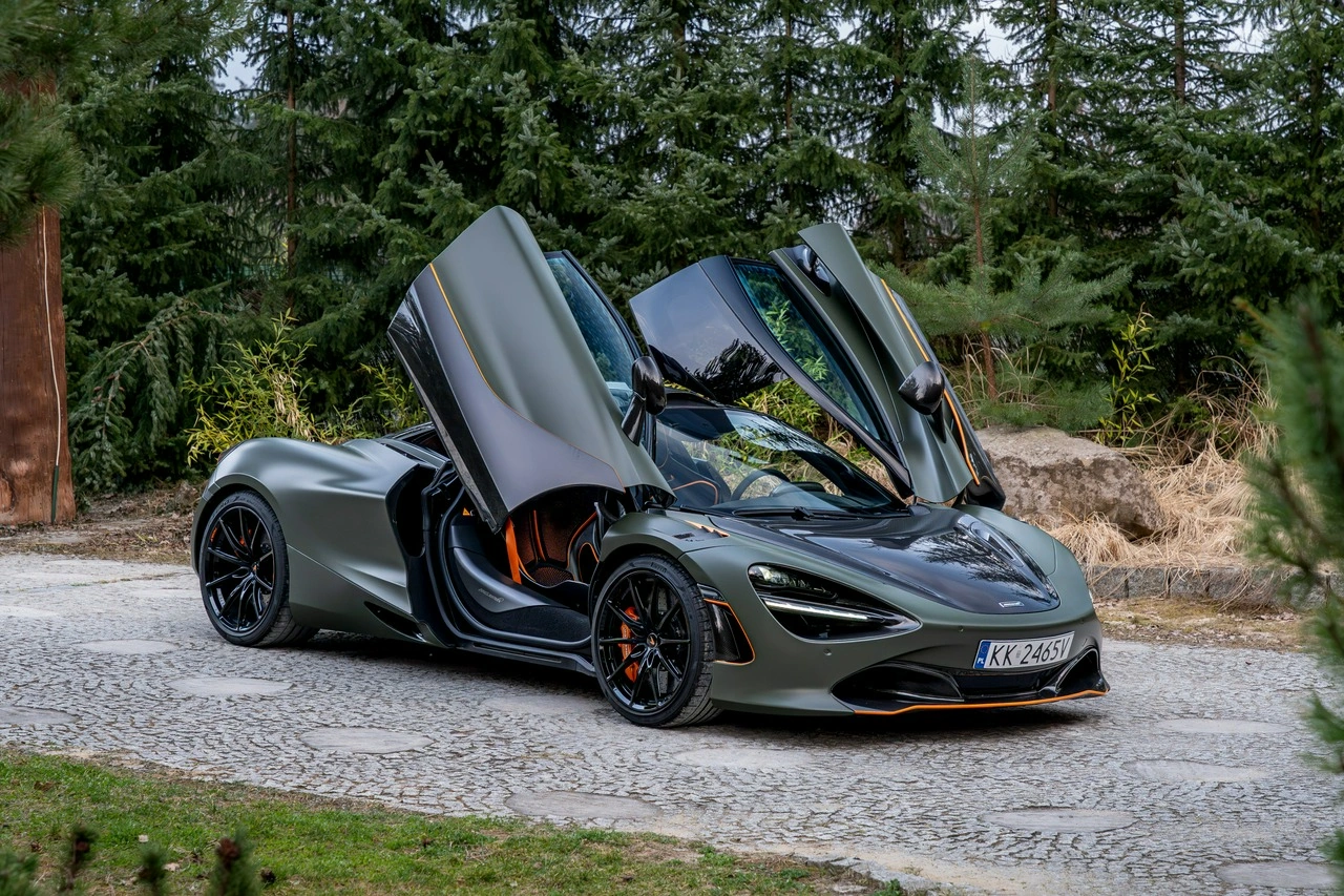 McLaren 720S Coupe - Główne zdjęcie
