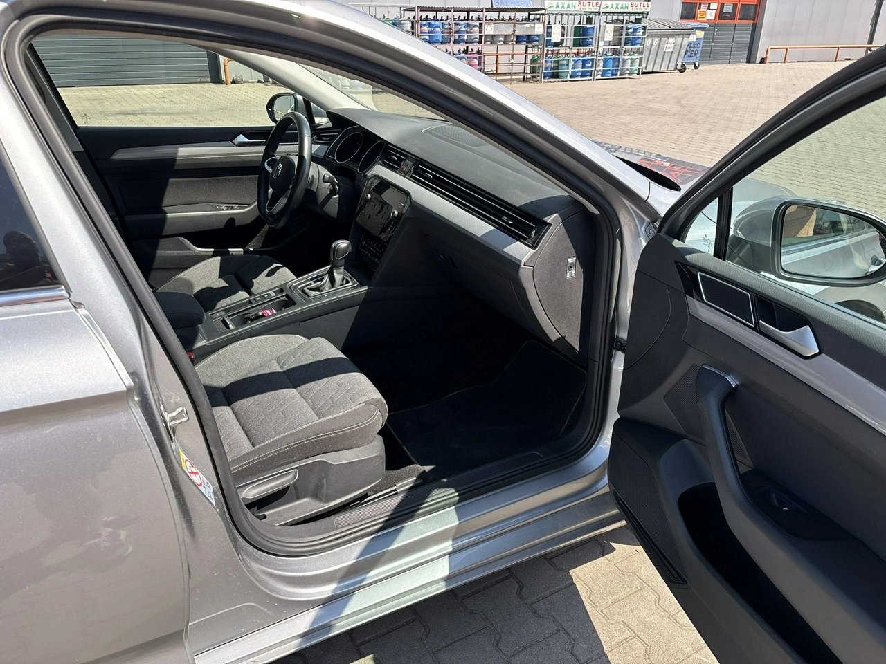 Volkswagen Passat - Zdjęcie 15