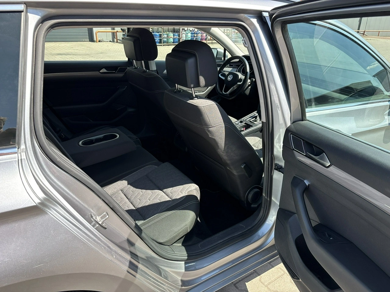 Volkswagen Passat - Zdjęcie 17