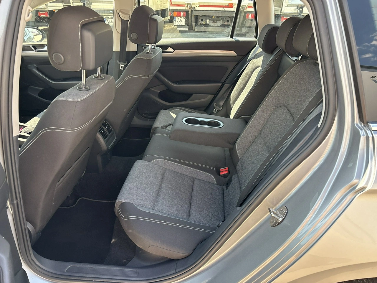 Volkswagen Passat - Zdjęcie 18