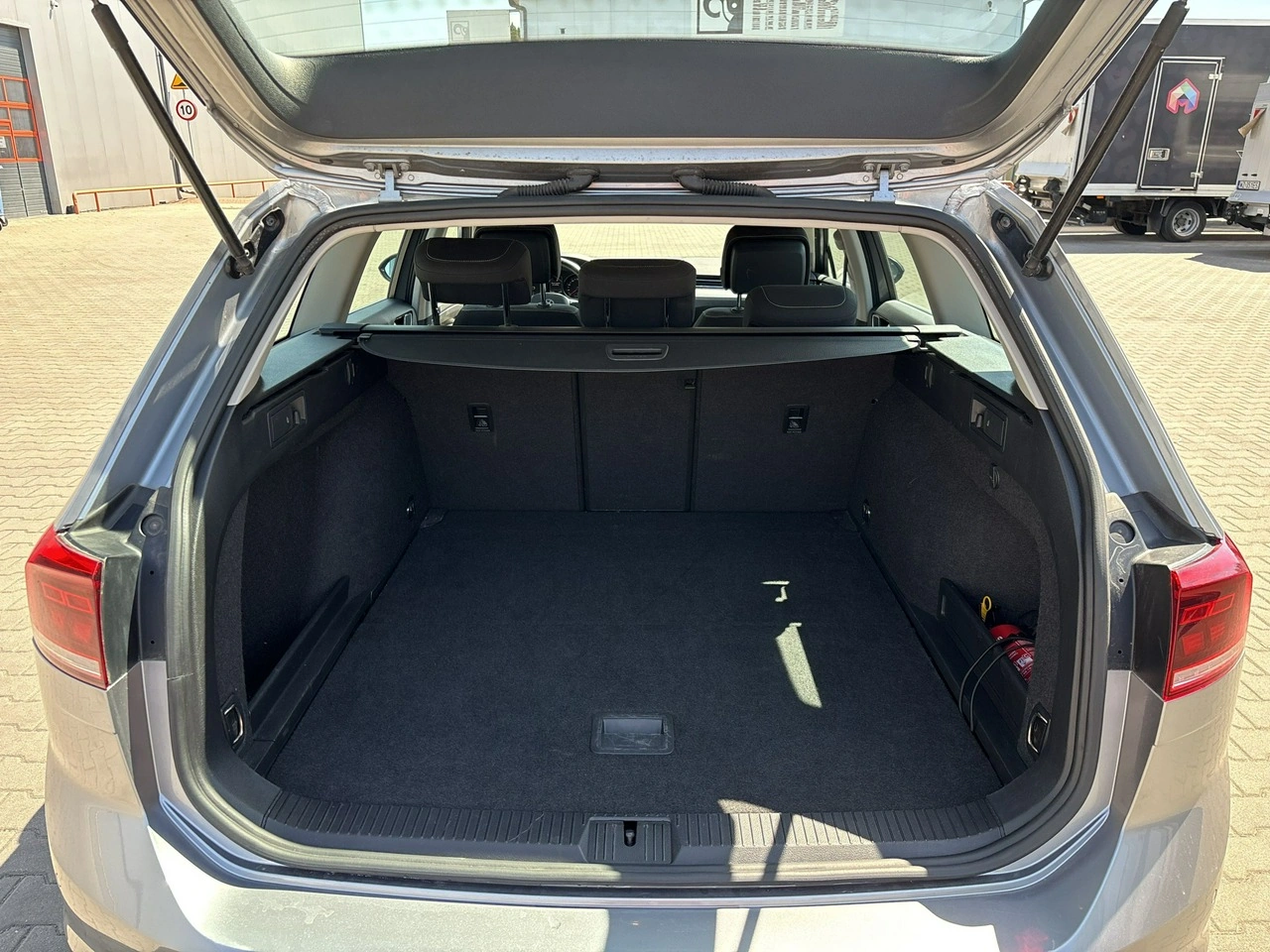 Volkswagen Passat - Zdjęcie 20
