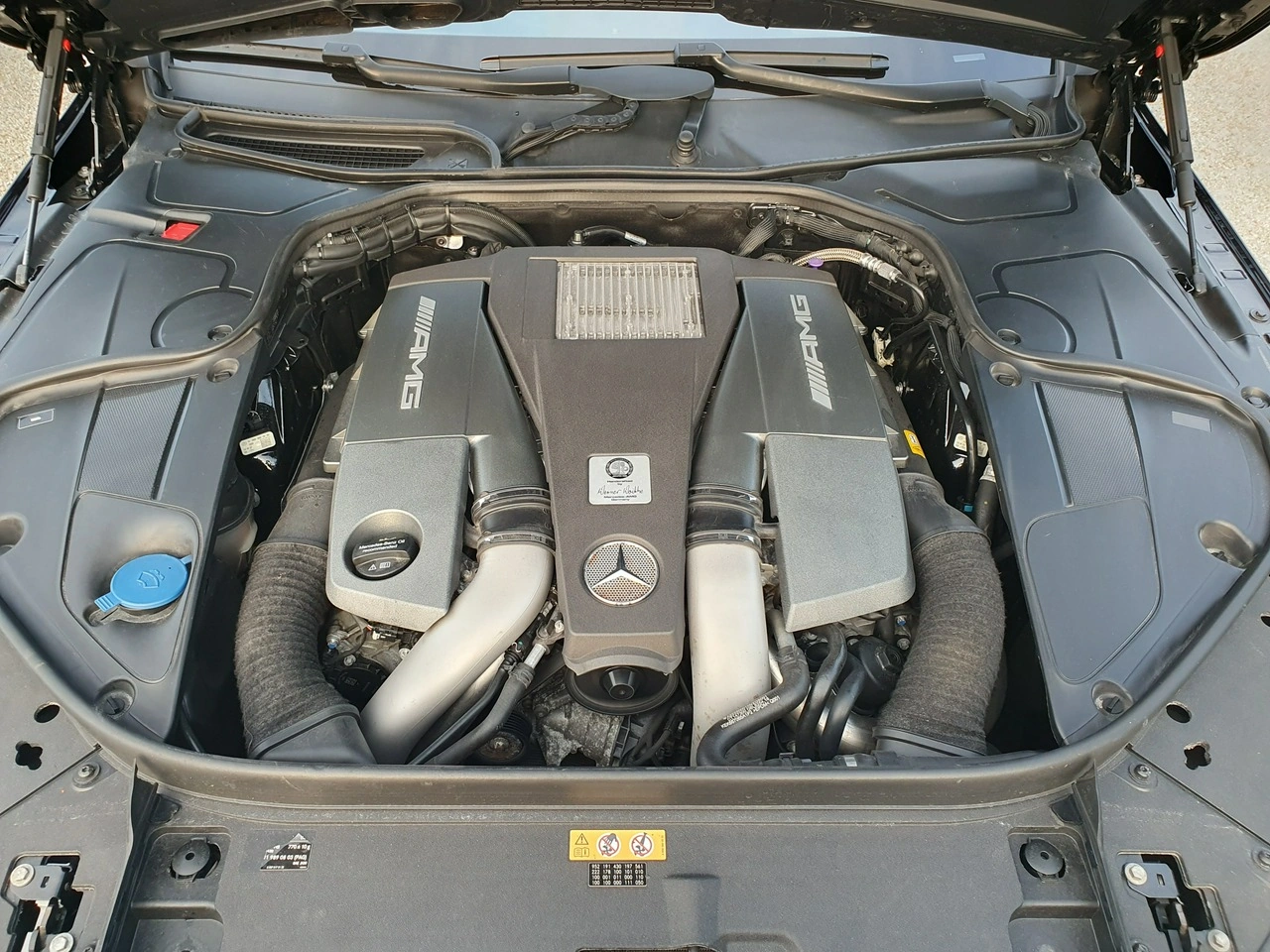 Mercedes S 63 AMG - Zdjęcie 16