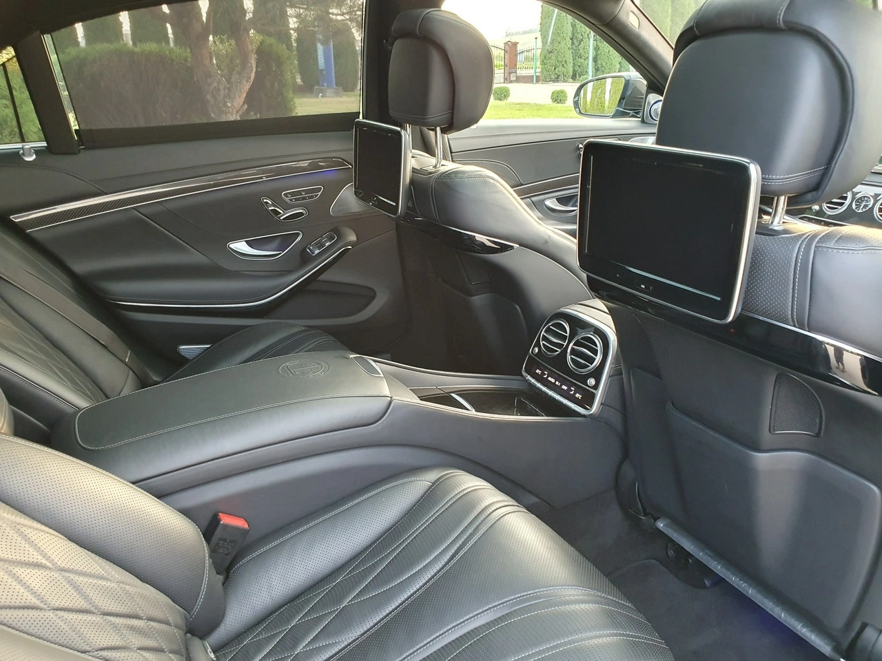 Mercedes S 63 AMG - Zdjęcie 30