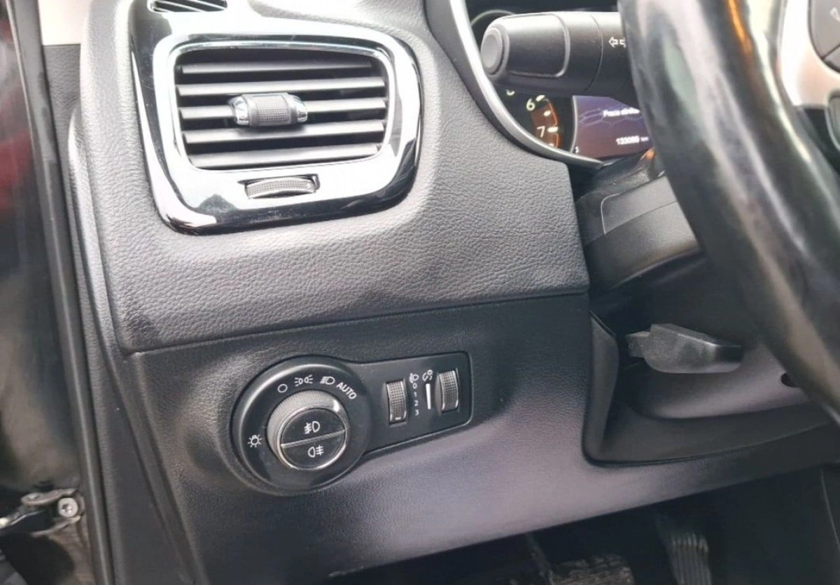 Jeep Compass - Zdjęcie 18