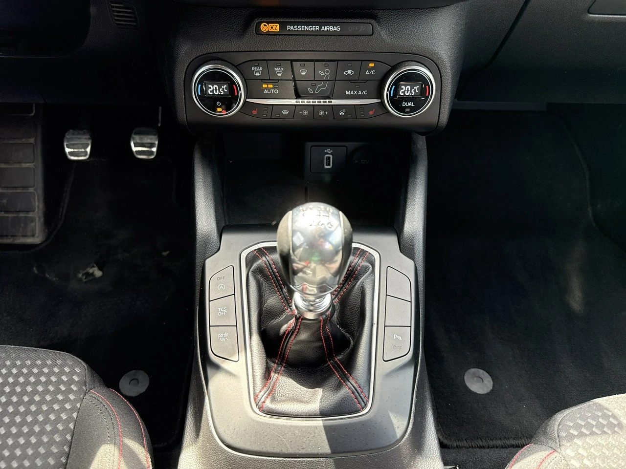 Ford Focus - Zdjęcie 23
