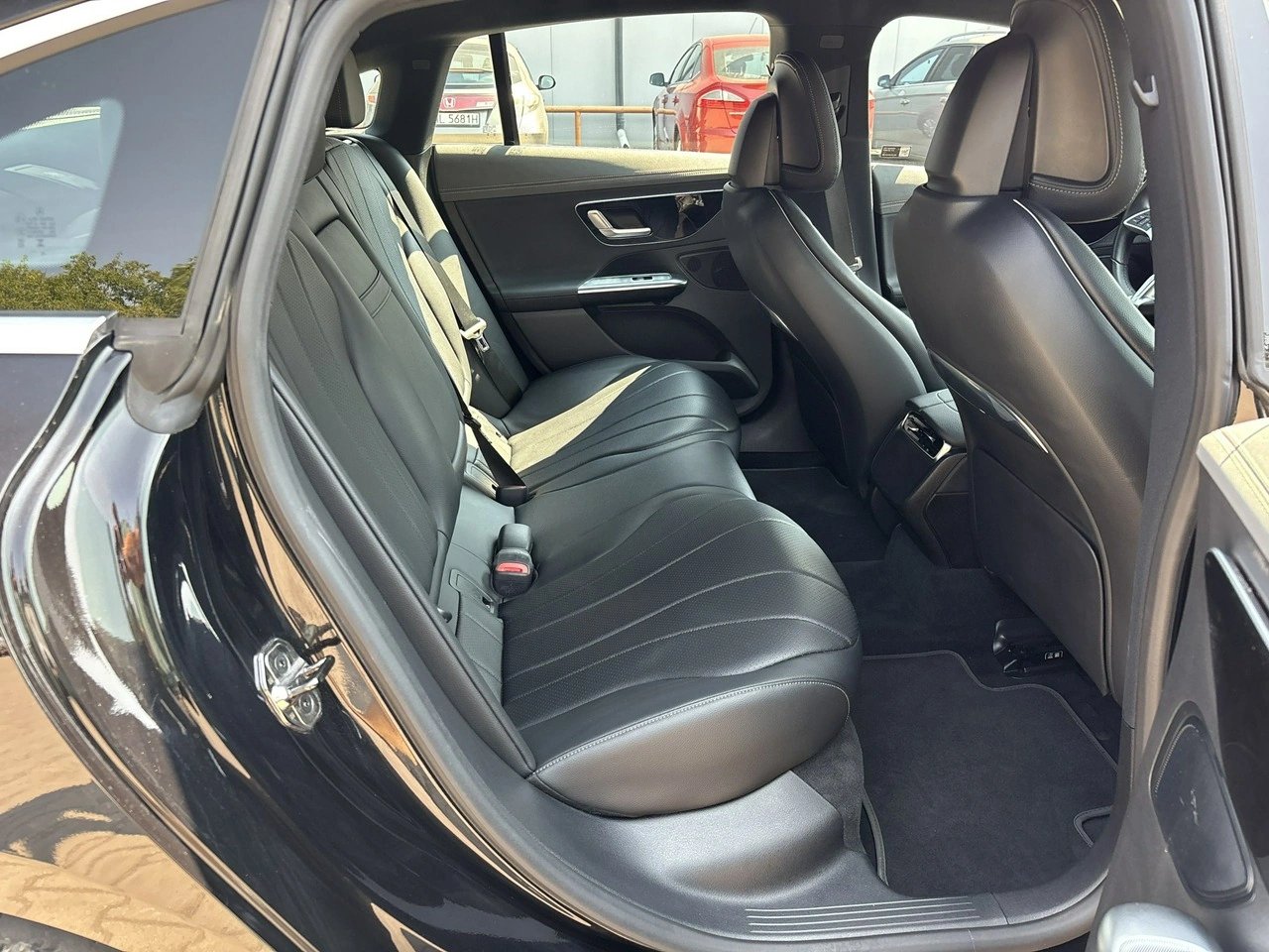 Mercedes EQE - Zdjęcie 16